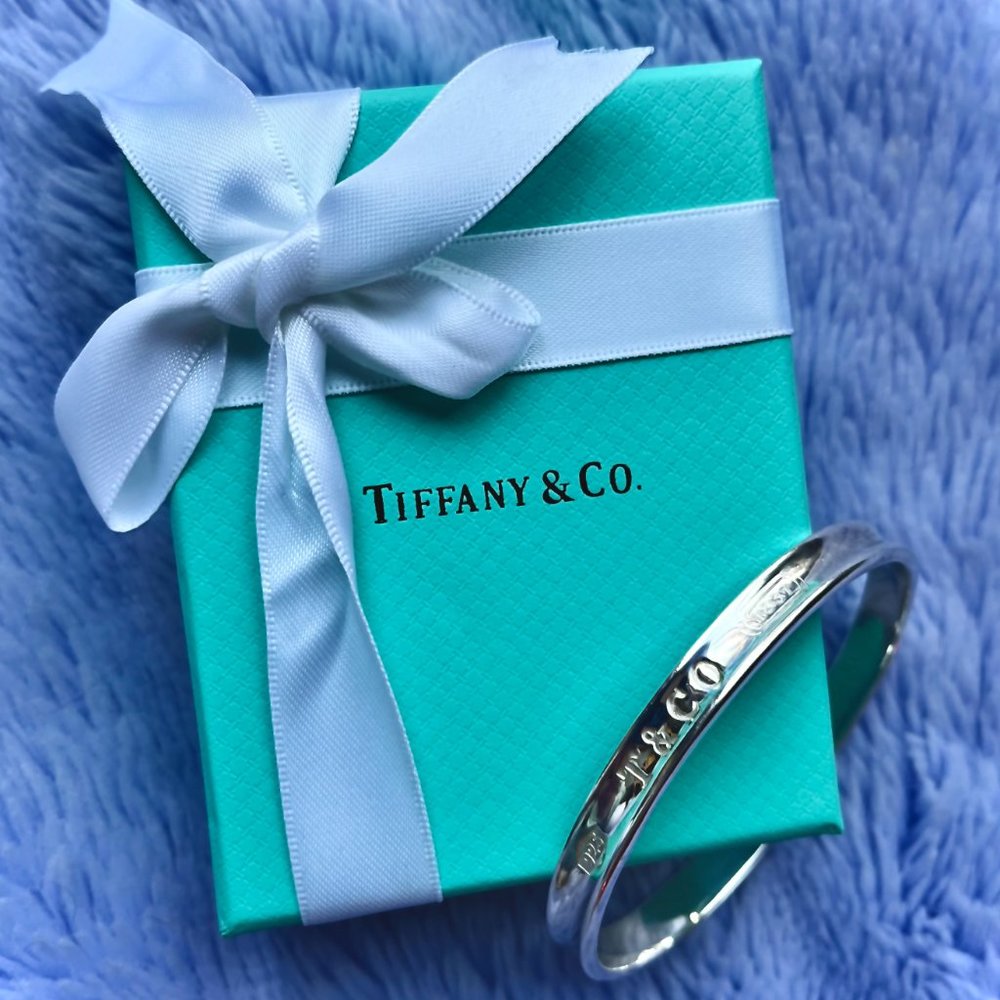 Tiffany and Co. Sterling Silver 1837 Oval Bangle Bracelet - Picture 3 of 4